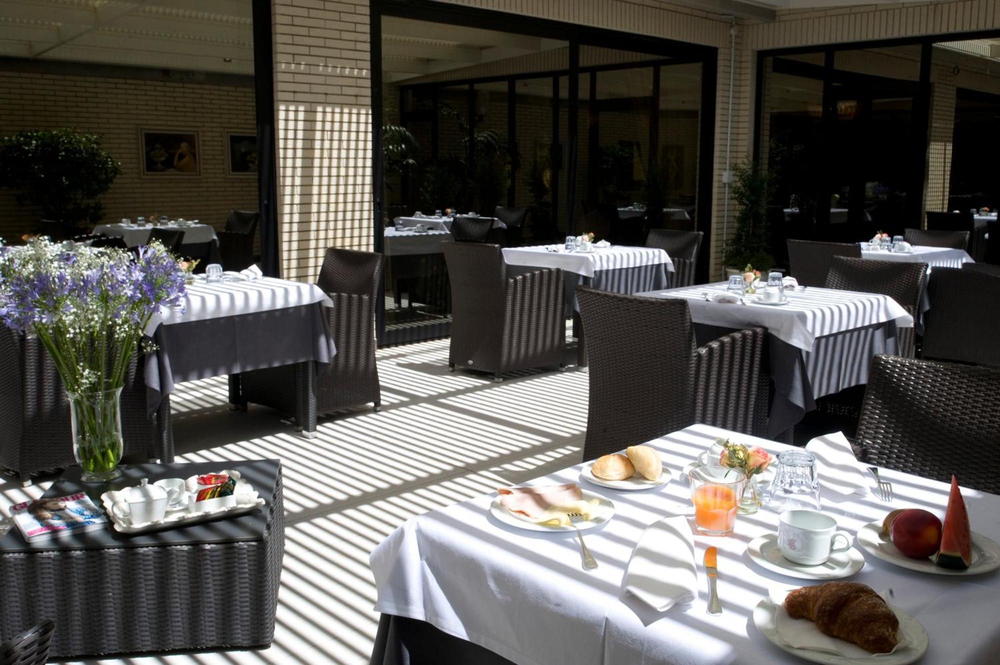 Hotel Leonardo Da Vinci Sassari Exterior photo
